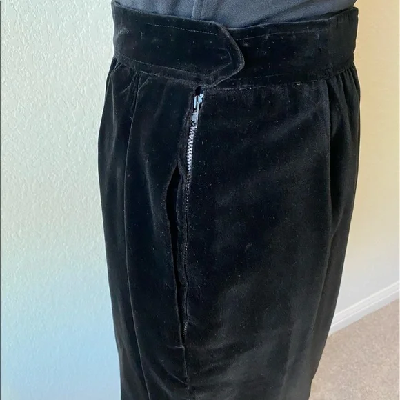 Vintage Saint Laurent Velvet Pencil Skirt Size 40 - Picture 6 of 8